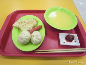 北京語言大学の学食