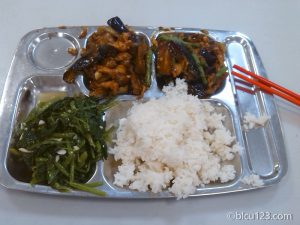 北京語言大学の学食